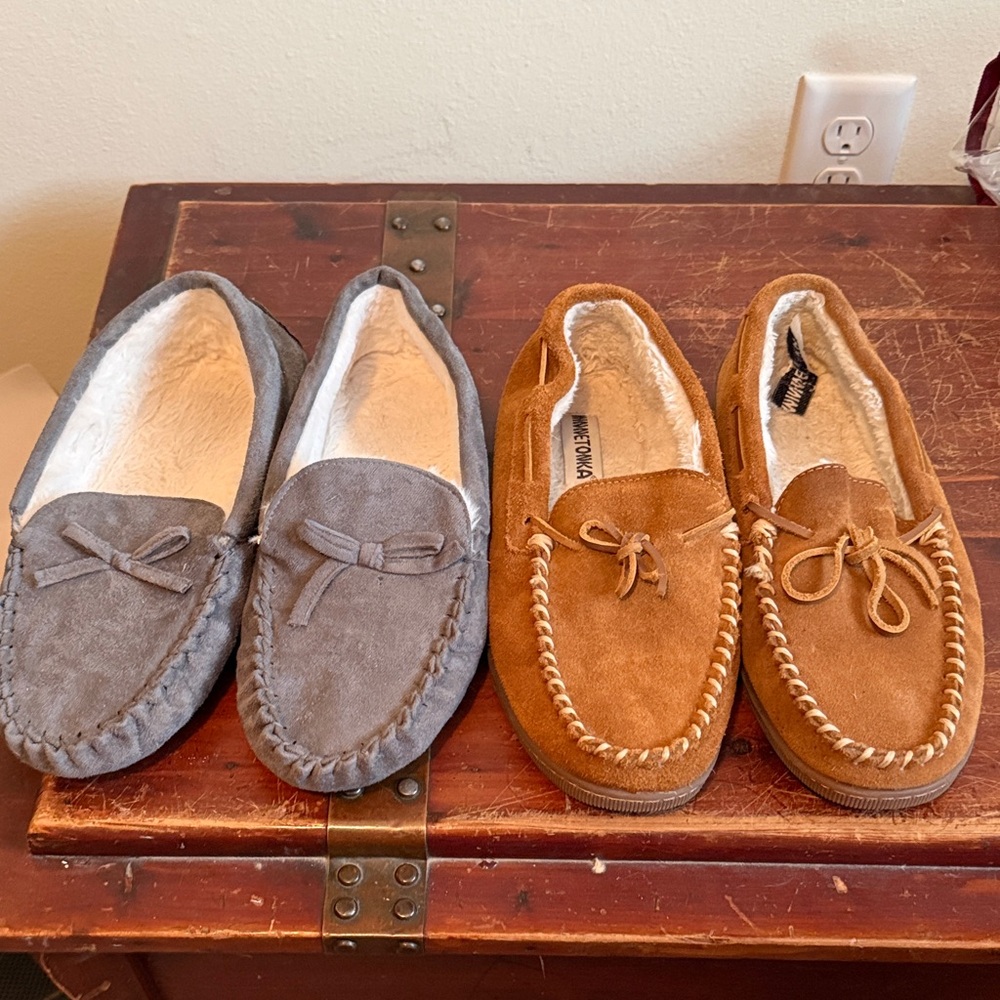 Minnetonka Men's Suede Loafers in Gray and Tan